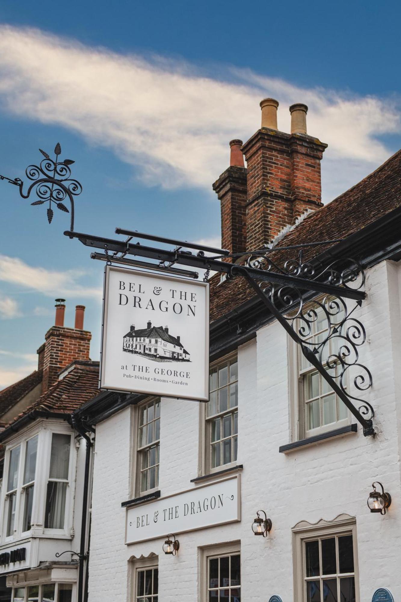 Bel And The Dragon-Odiham Hotel Bagian luar foto