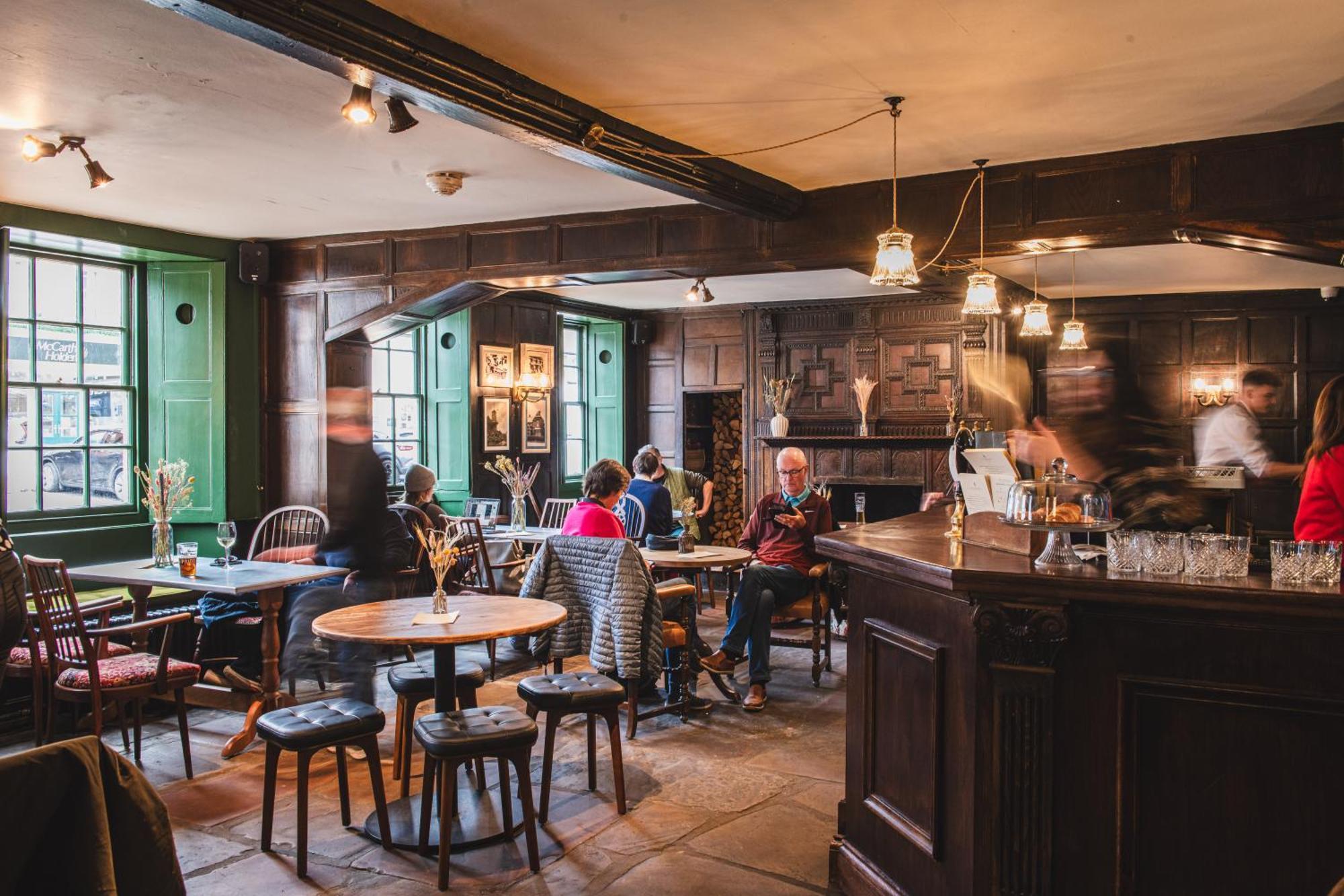 Bel And The Dragon-Odiham Hotel Bagian luar foto