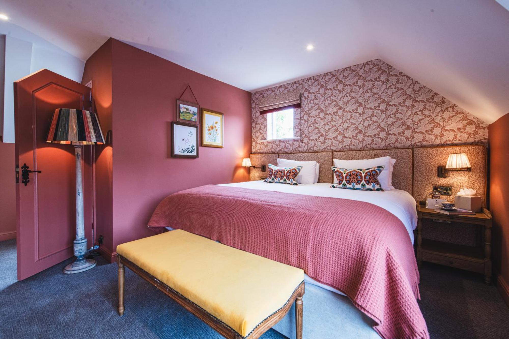 Bel And The Dragon-Odiham Hotel Bagian luar foto