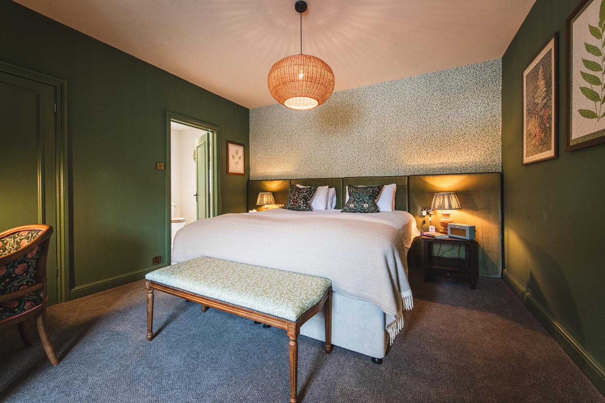 Bel And The Dragon-Odiham Hotel Bagian luar foto