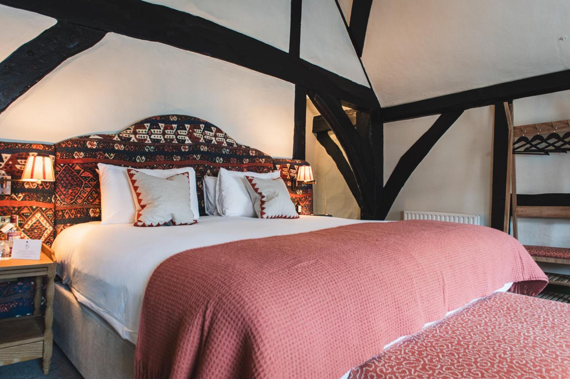 Bel And The Dragon-Odiham Hotel Bagian luar foto
